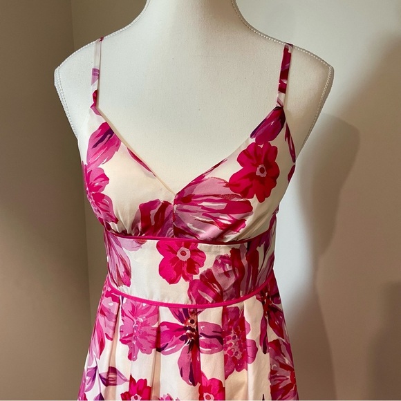 Vintage Guess Y2K Silk Babydoll Sundress Pink Floral Fit and Flare Size Small - Picture 2 of 12